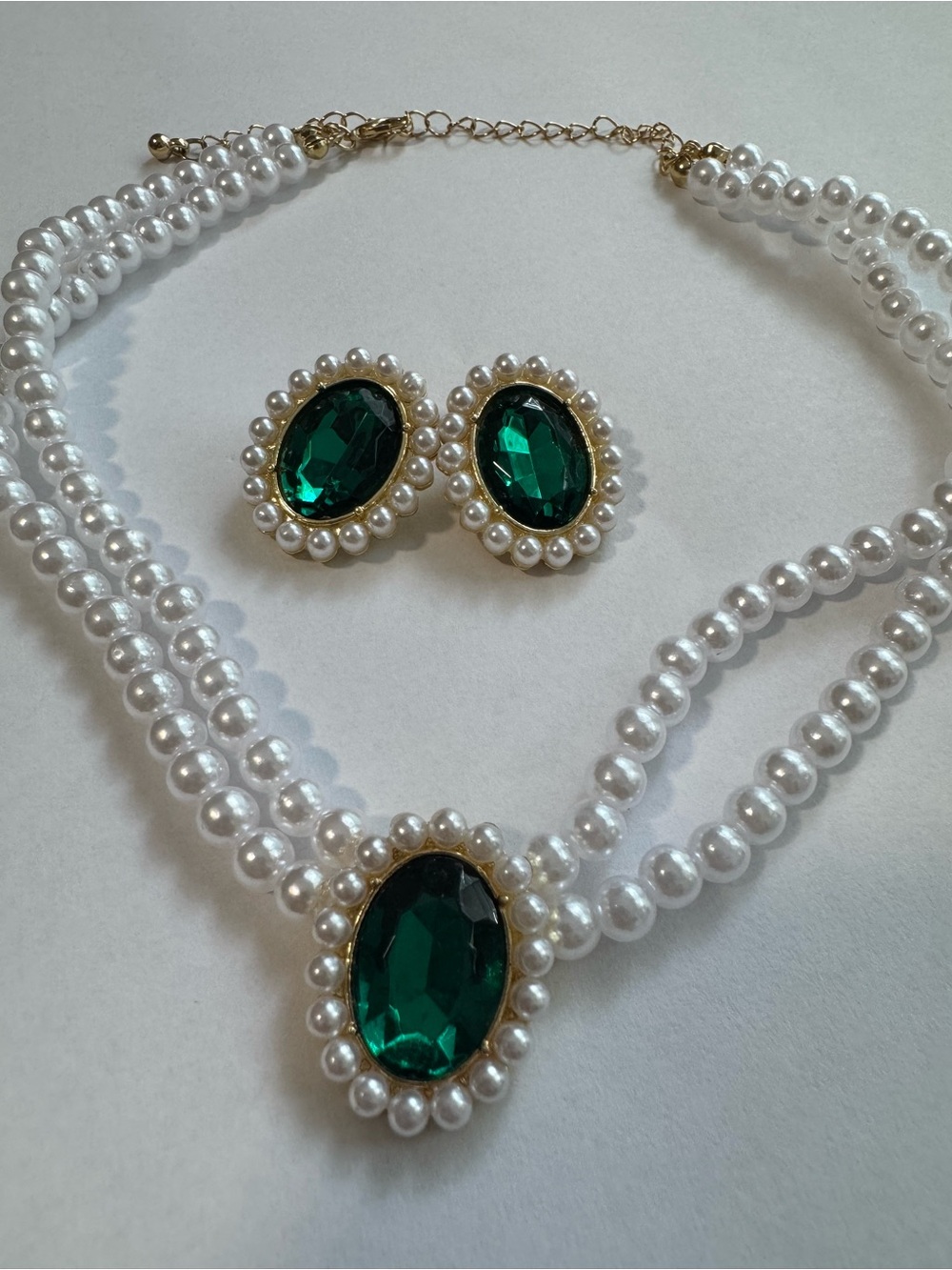 Pearl and Emerald Green Statement Necklace & Earrings Set